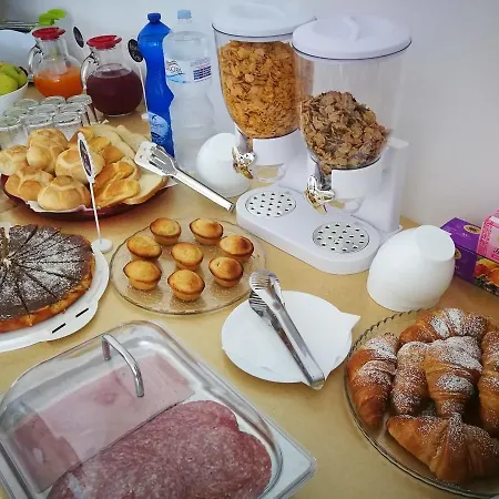 Alojamento de Acomodação e Pequeno-almoço Aden Salento Sannicola