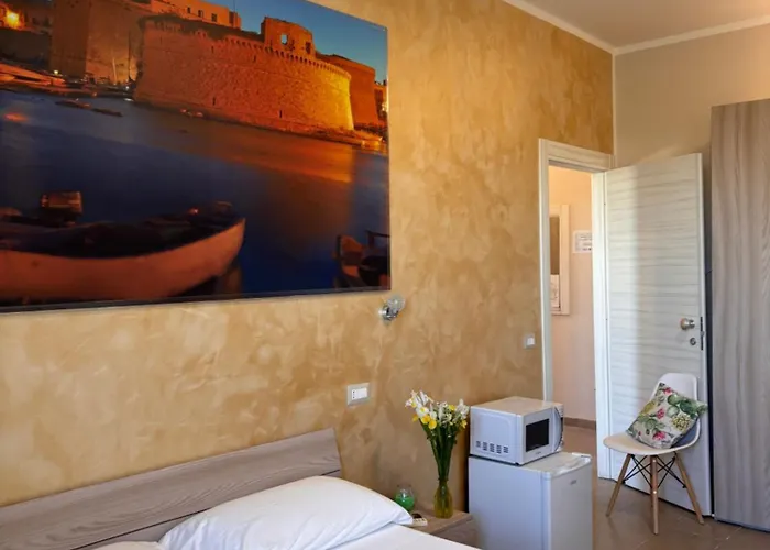 Aden Salento לינה וארוחת בוקר 3*