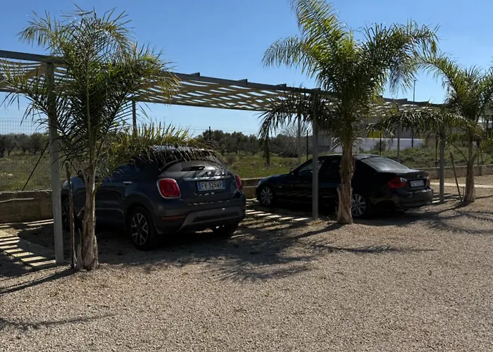 Aden Salento לינה וארוחת בוקר סאניקולה