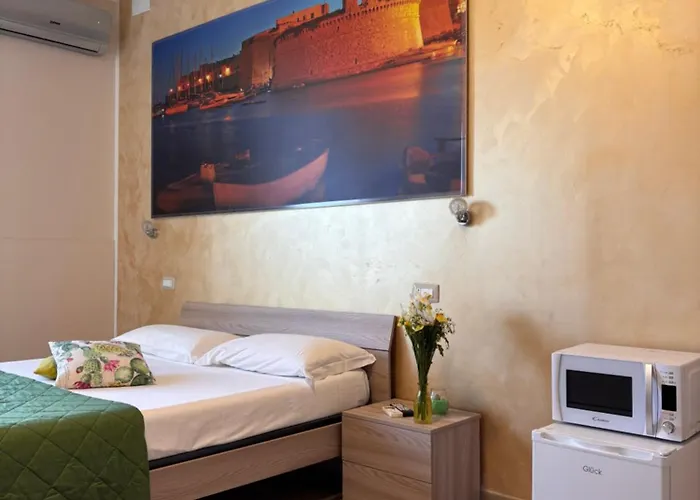 לינה וארוחת בוקר Aden Salento סאניקולה