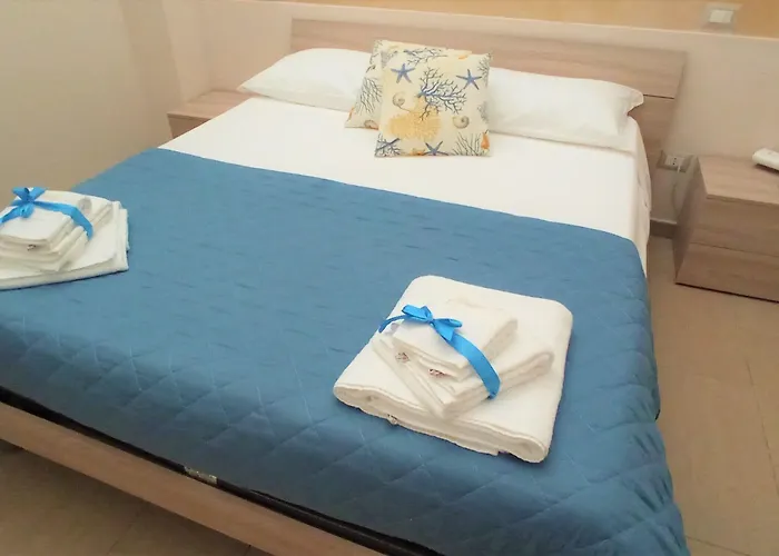 Aden Salento לינה וארוחת בוקר